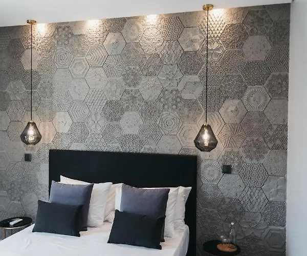 &tales - Bed & Breakfast 3*